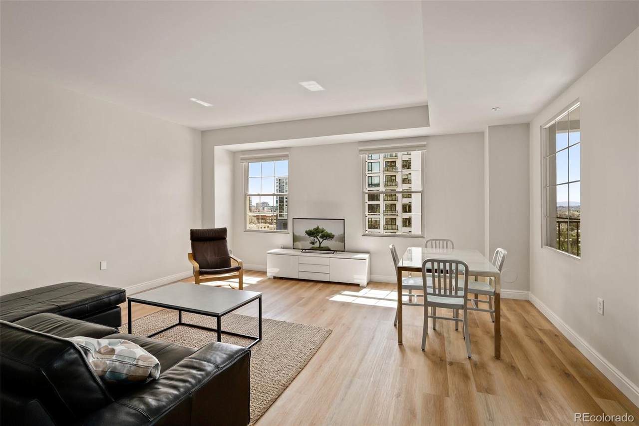 300 11th Avenue - Photo 1