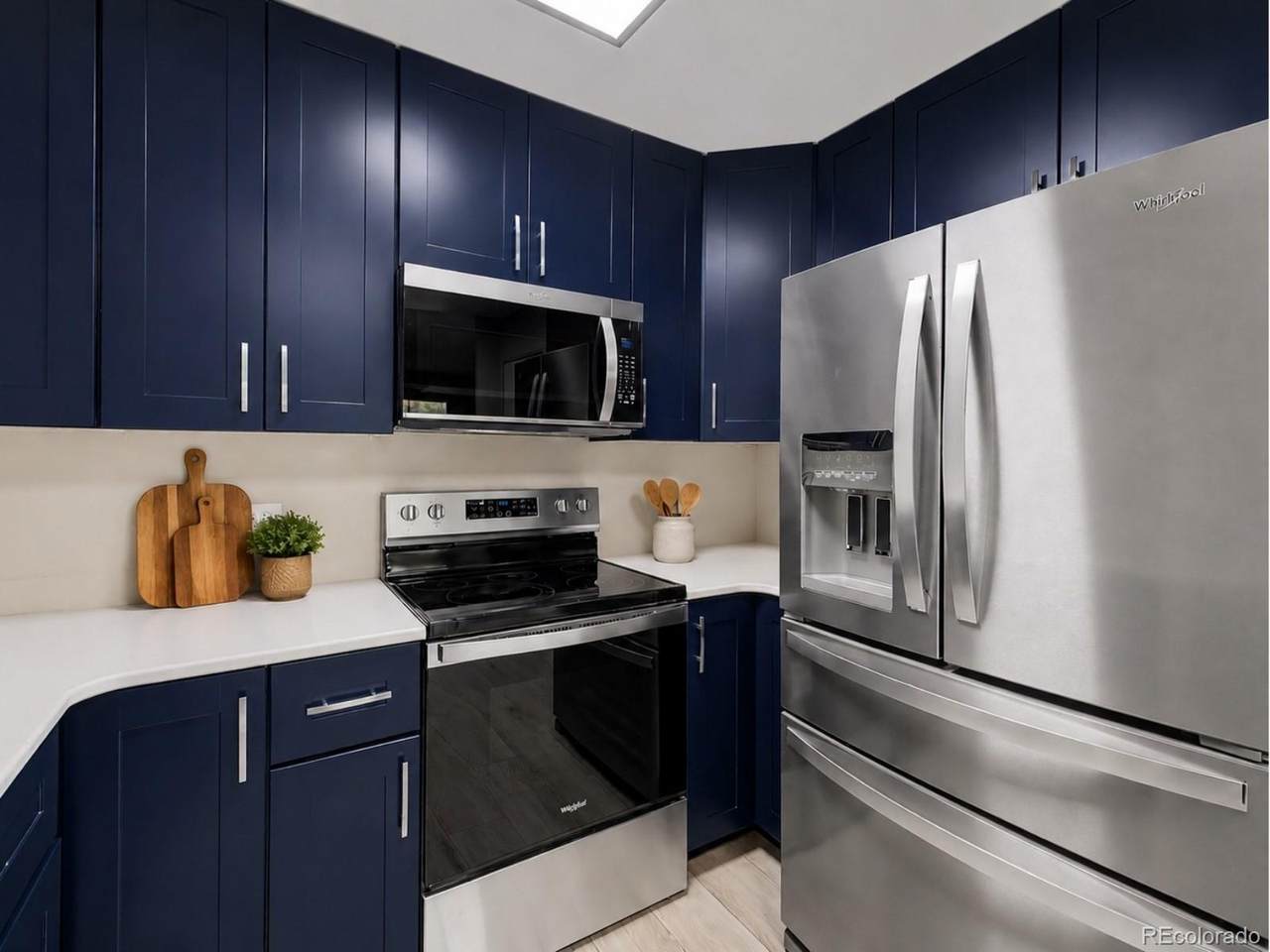 605 Alton Way - Photo 1