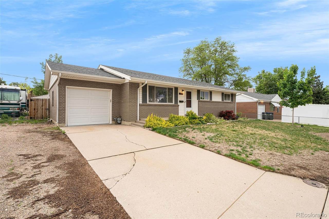11272 Lafayette Street - Photo 1
