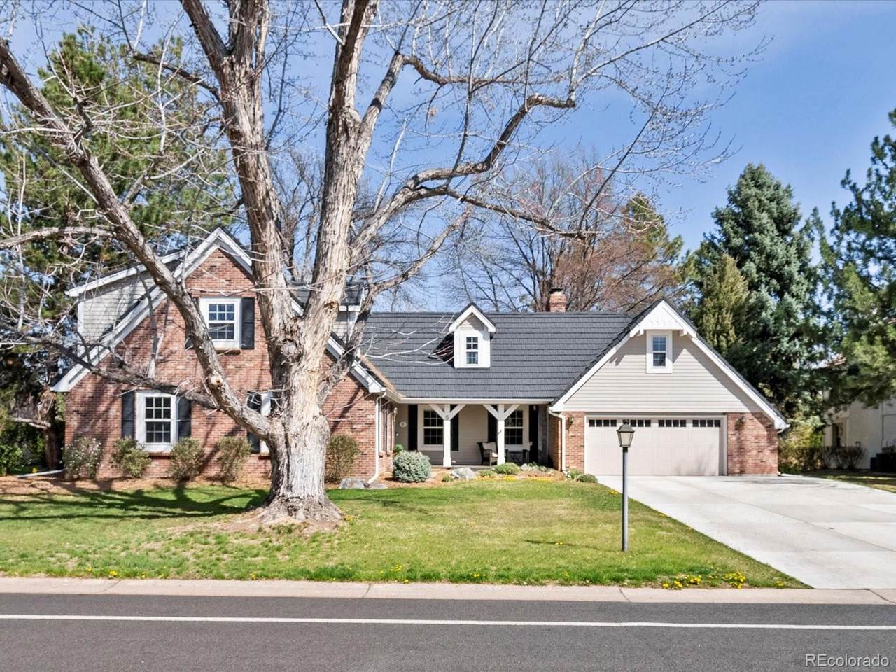 5 Riviera Court - Photo 1