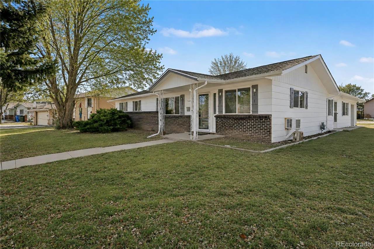 1016 Deborah Drive - Photo 1