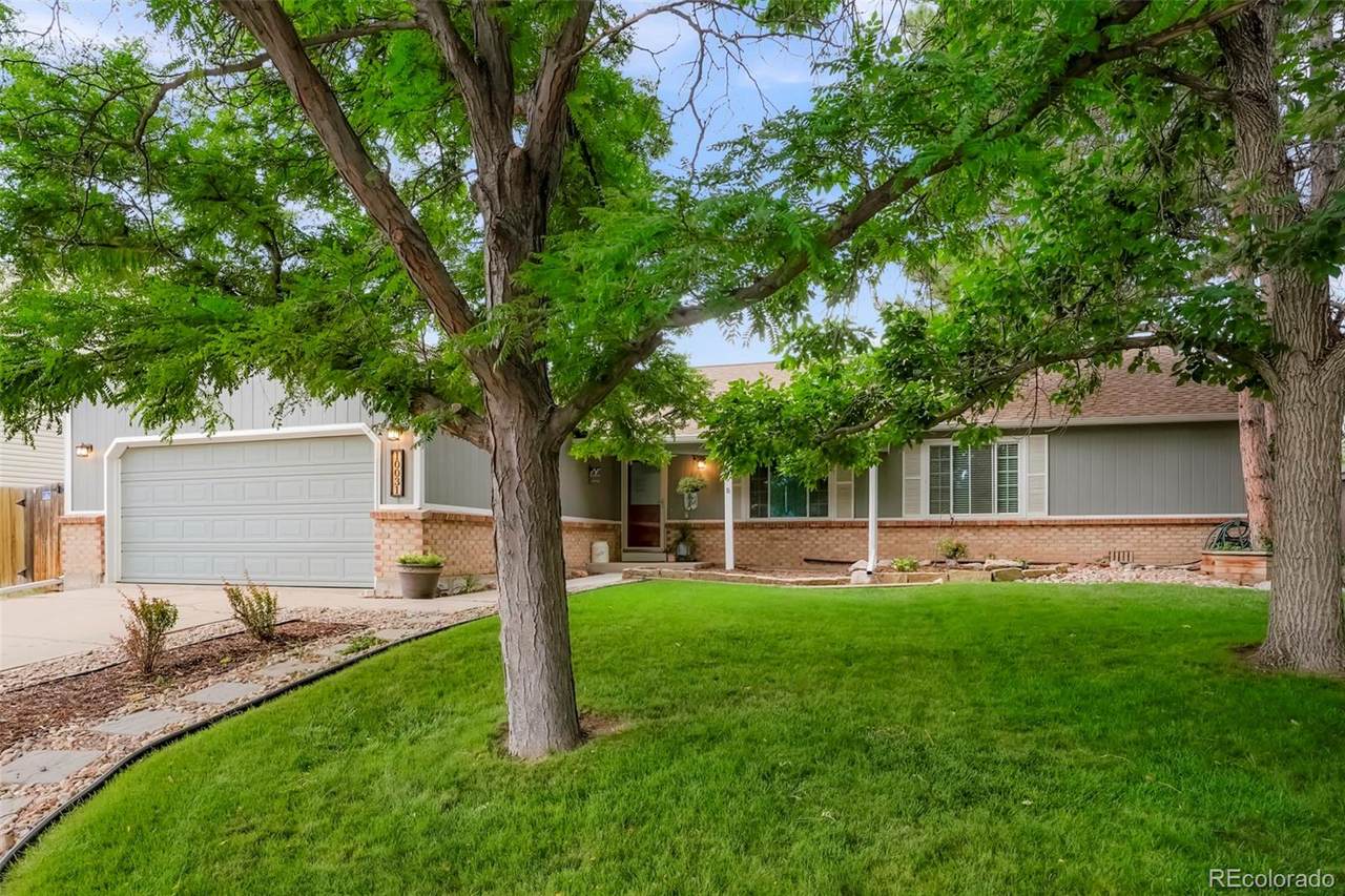 10031 Nelson Street - Photo 1