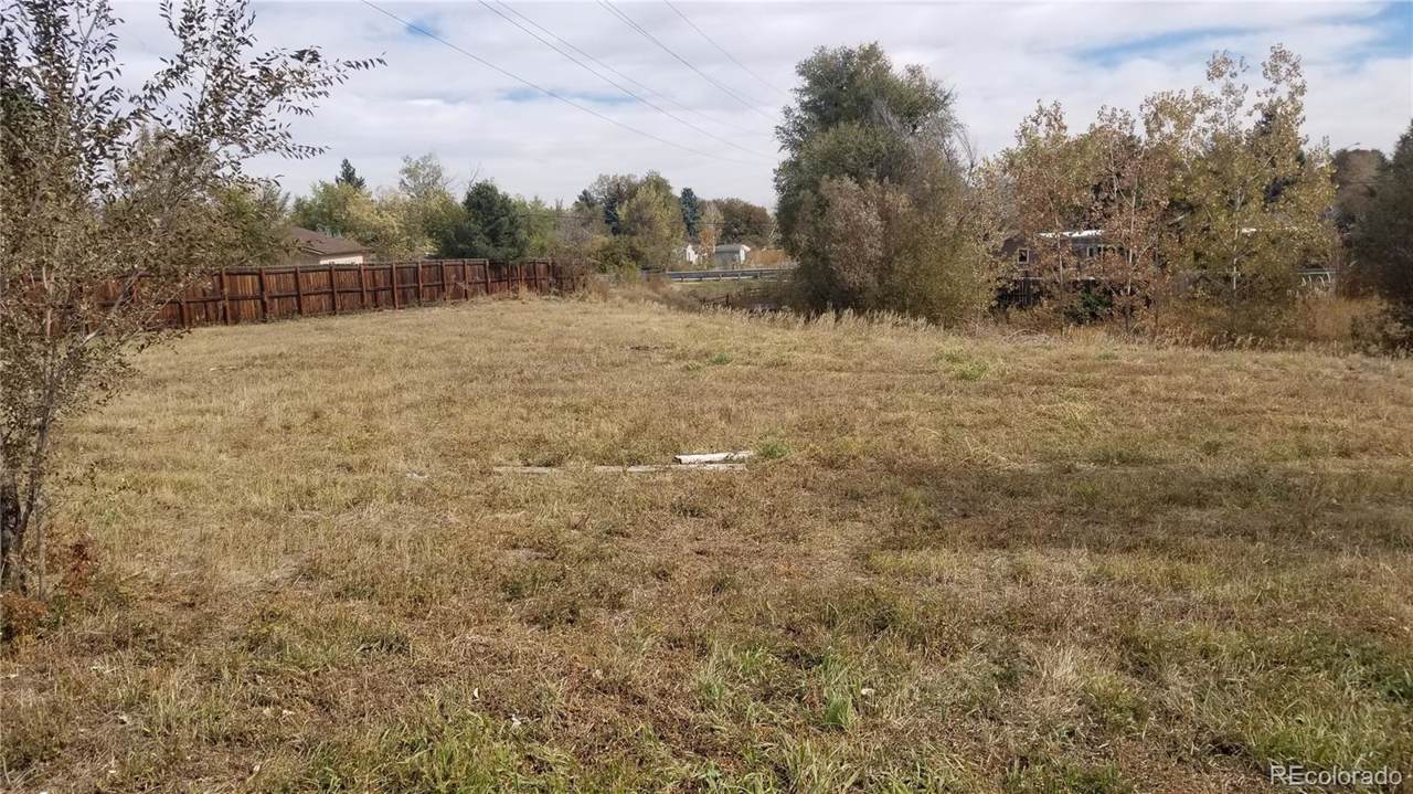 1060 Vivian Street - Photo 1