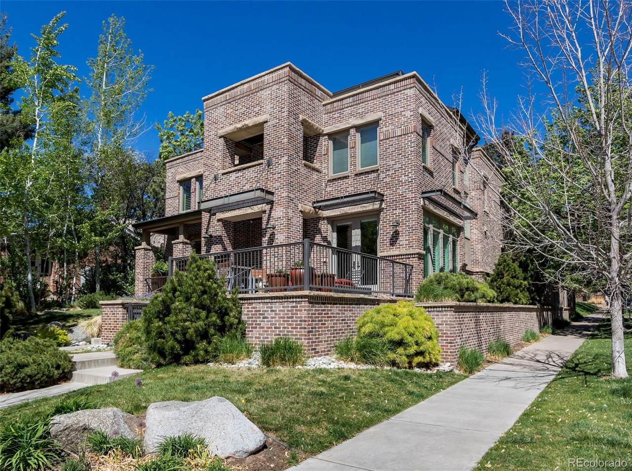 1090 Race Street - Photo 1