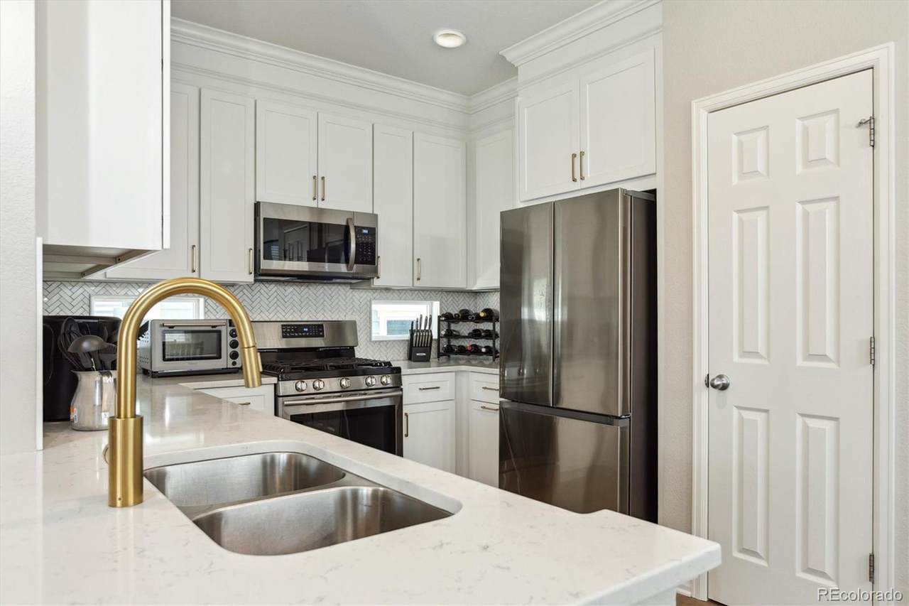 3178 Geneva Court - Photo 1