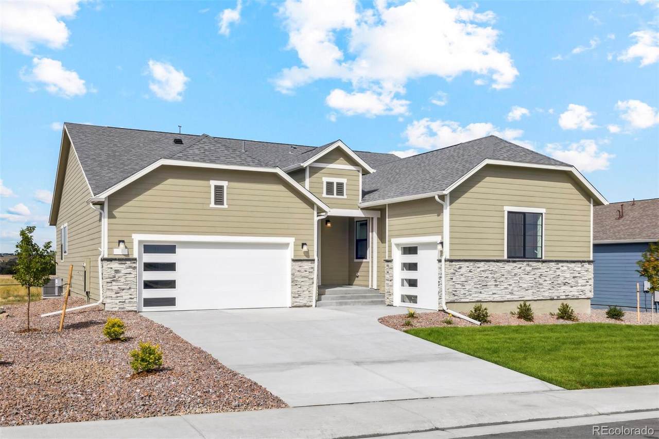 42979 Colonial Trail - Photo 1