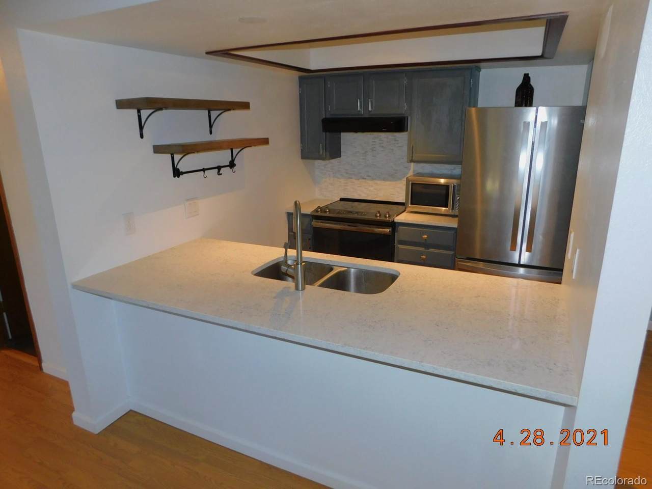 10872 Evans Avenue - Photo 1