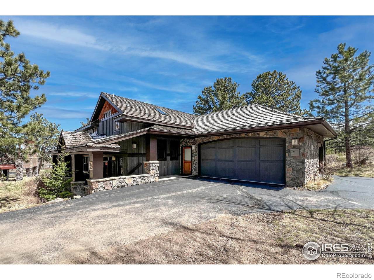 326 Juniper Court - Photo 1