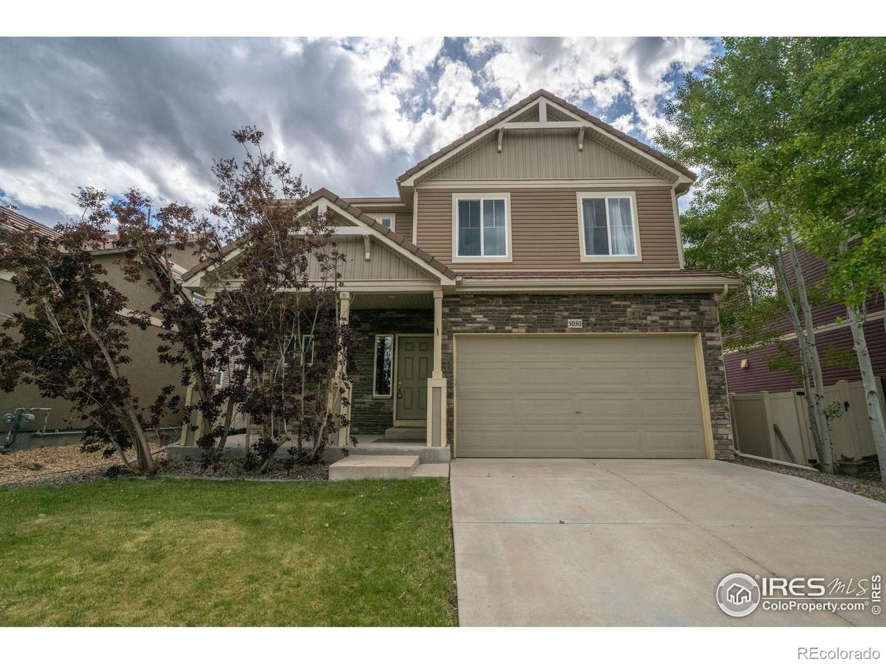5036 Ridgewood Drive - Photo 1