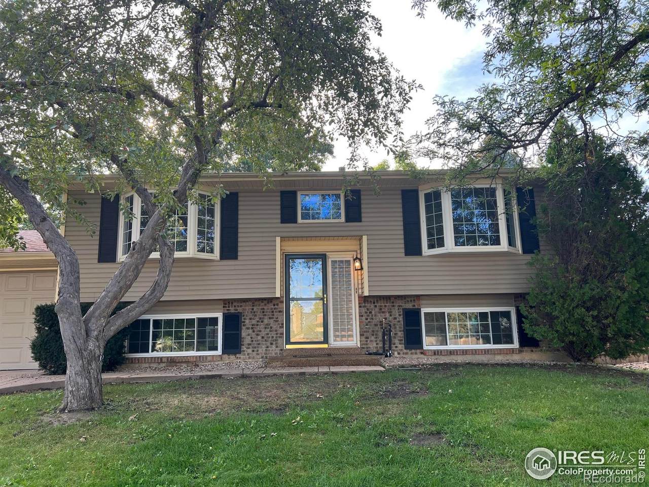 1327 Brookfield Drive - Photo 1