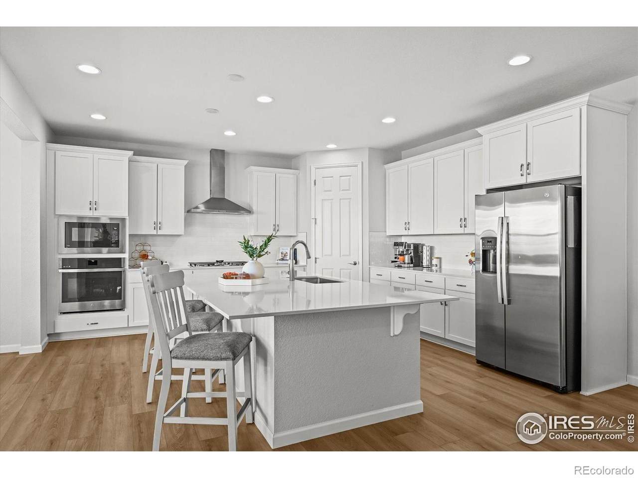 950 Rustling Street - Photo 1