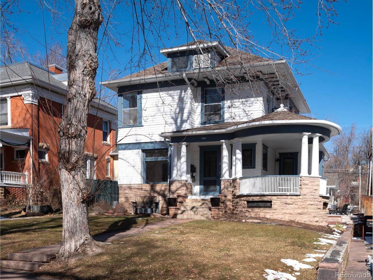 613 Pine Street - Photo 1