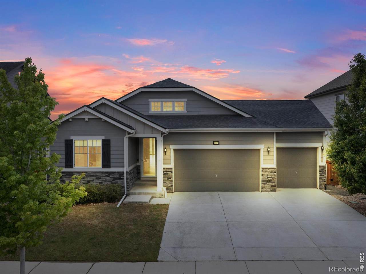 6217 Waterman Way - Photo 1