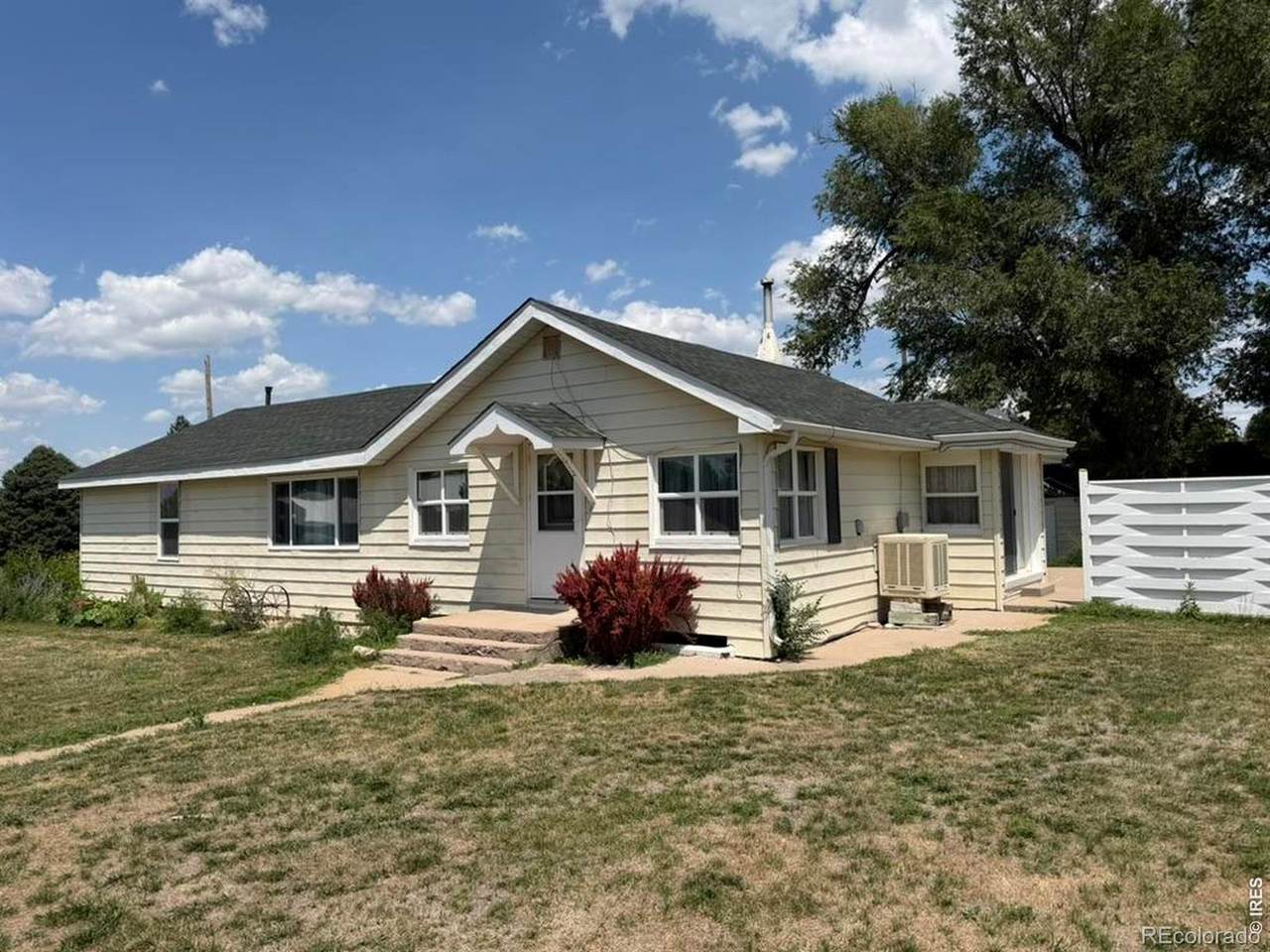 1012 Lincoln Street - Photo 1