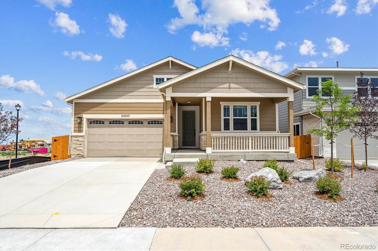 25253 Warren Place - Photo 1