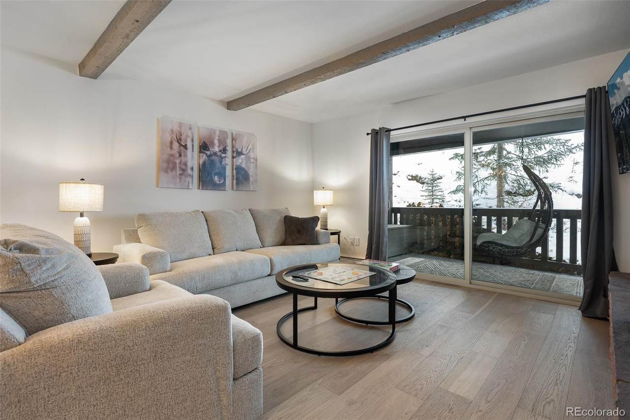 246 Hi Country Drive - Photo 1