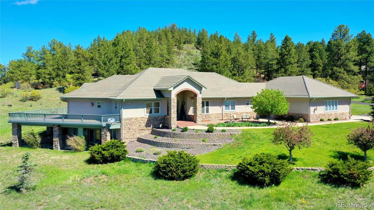 20 Red Deer Road - Photo 1