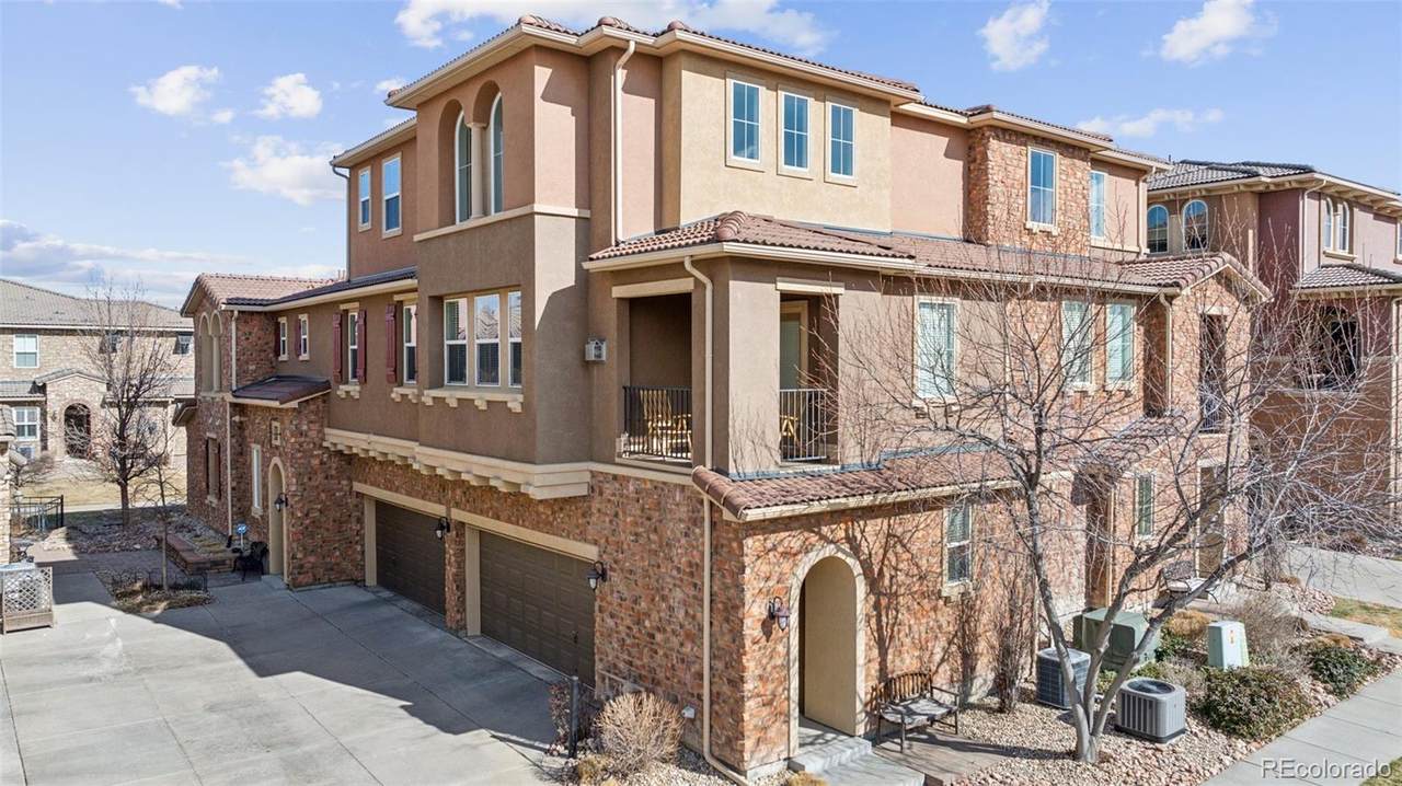 9374 Loggia Street - Photo 1