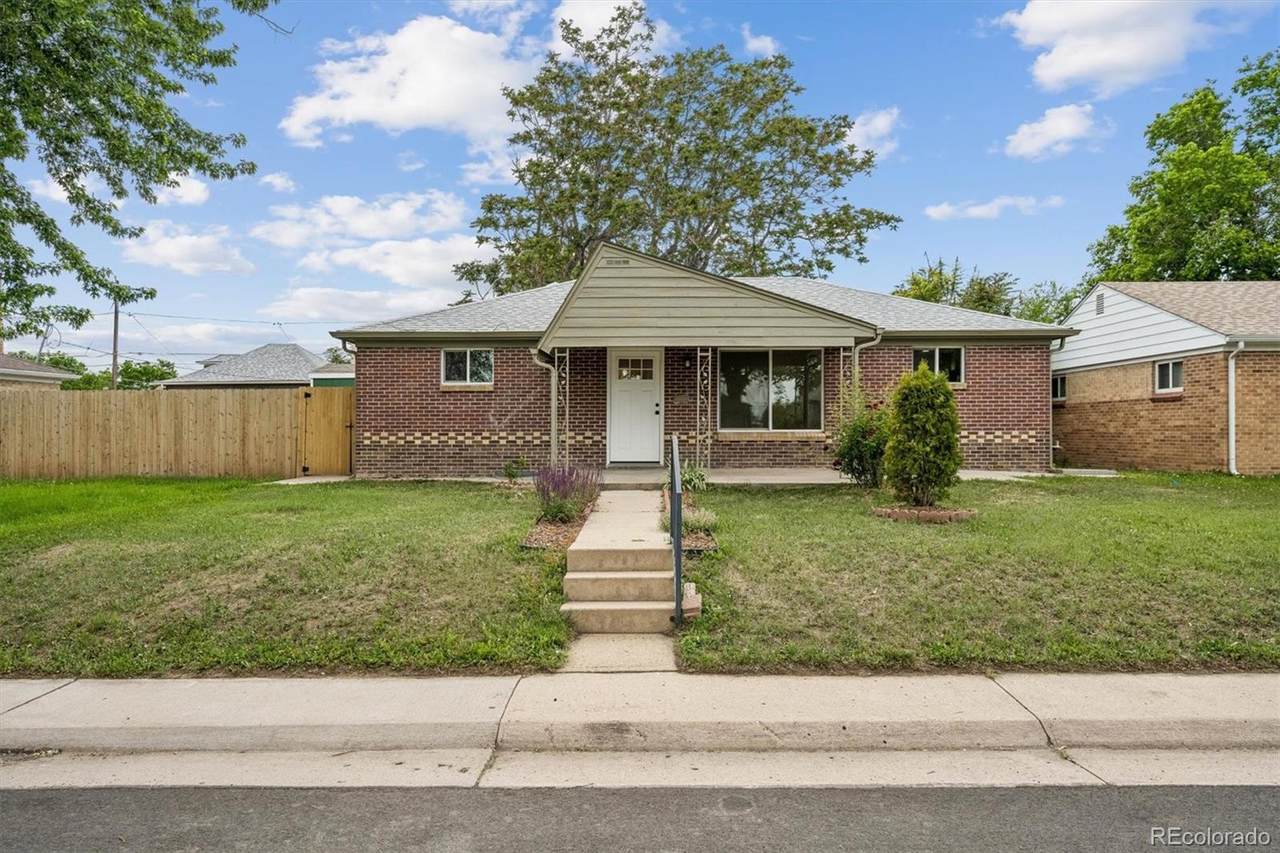 225 Yates Street - Photo 1