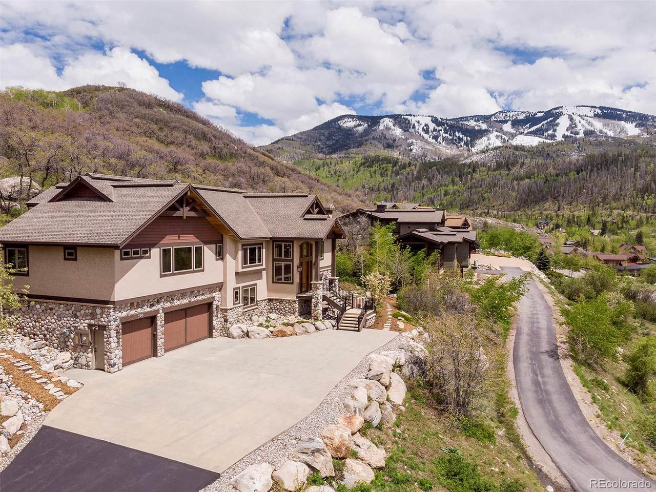 598 Forest View Drive - Photo 1