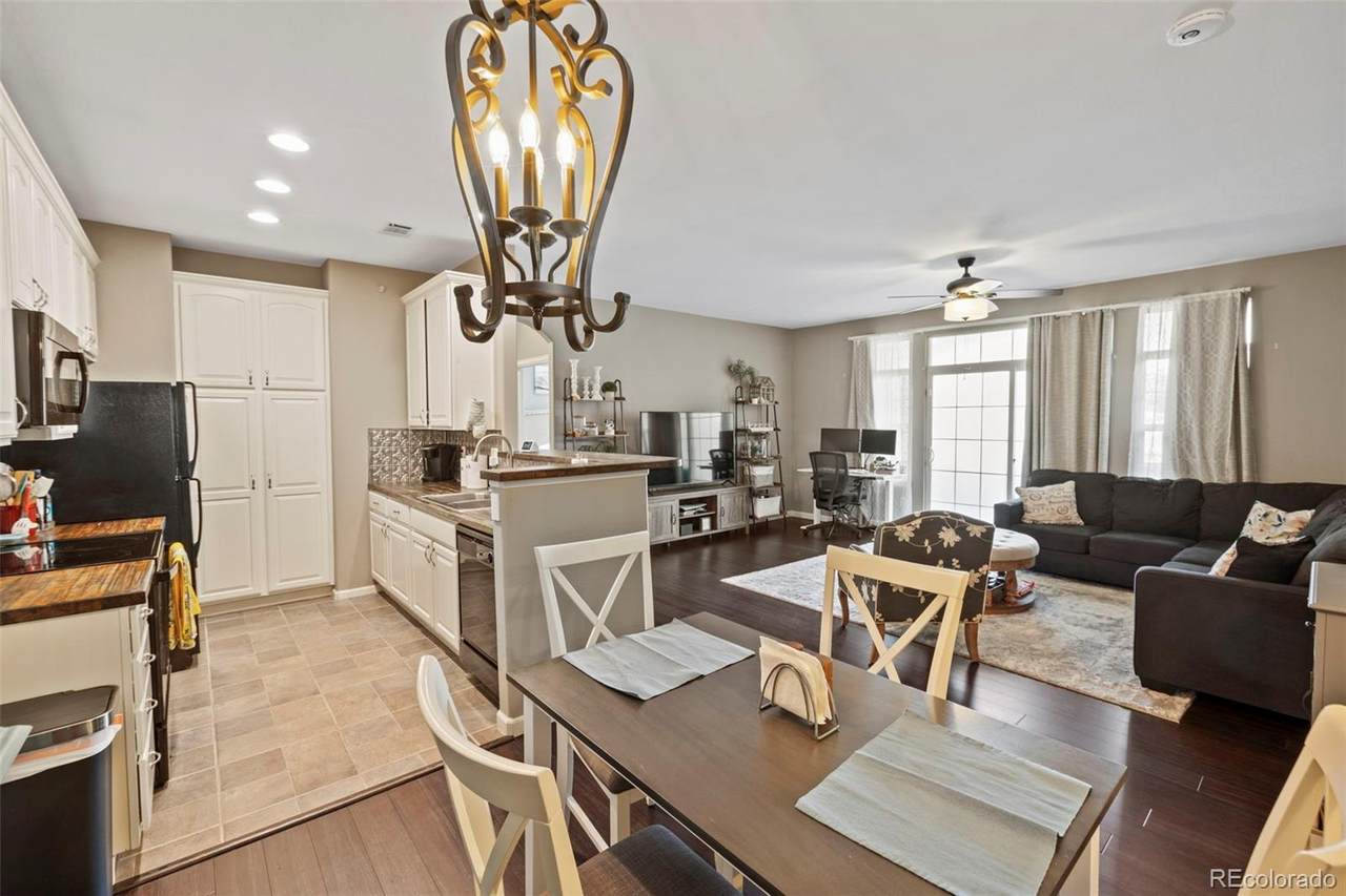 1560 Olympia Circle - Photo 1