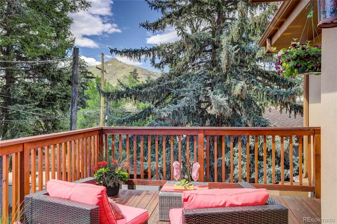 809 5th Street - Photo 1