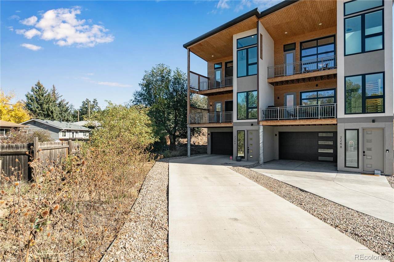 2260 Glenn Street - Photo 1