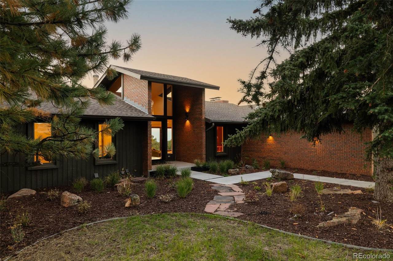 21579 Cabrini Boulevard - Photo 1