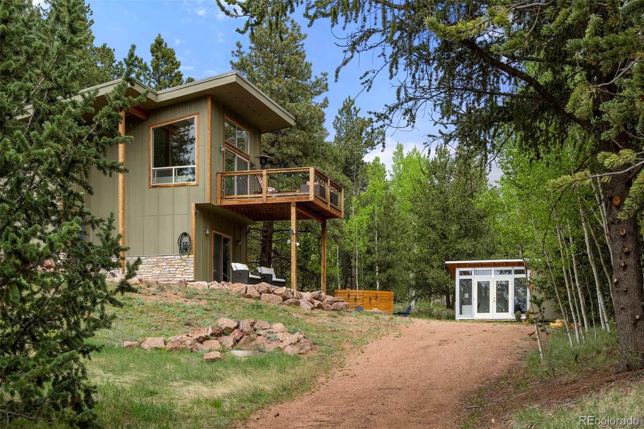 529 Grosbeak Circle - Photo 1