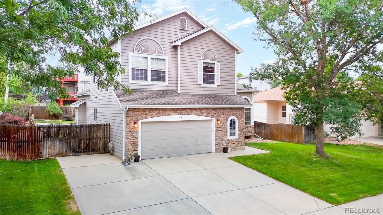 618 Silver Star Court - Photo 1