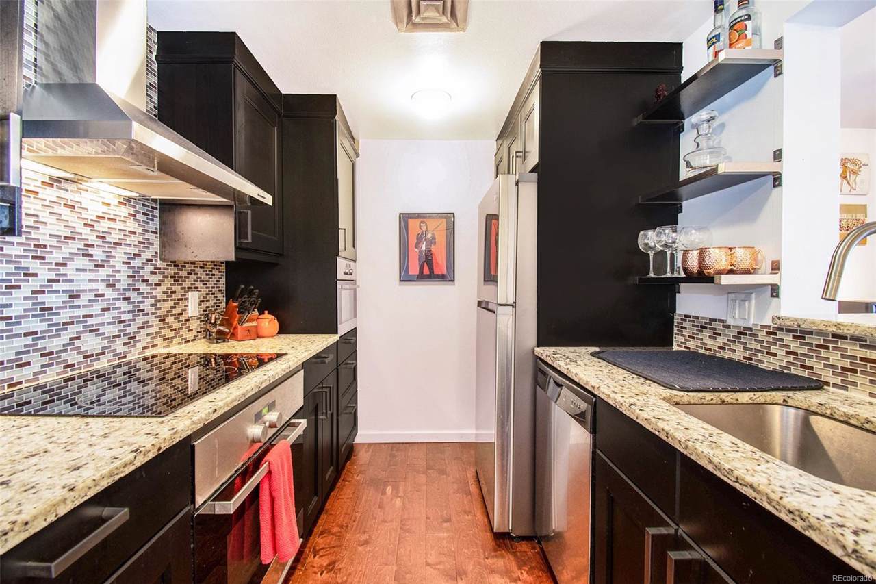800 Pearl Street - Photo 1