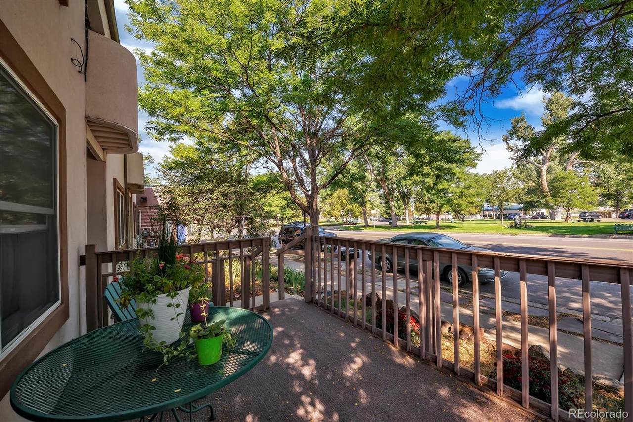 4944 46th Avenue - Photo 1