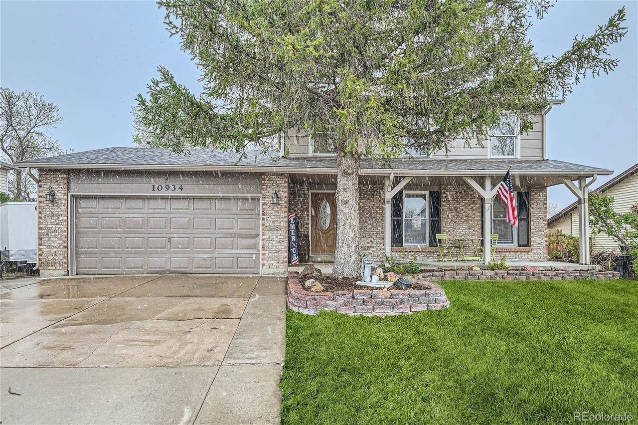 10934 Elm Drive - Photo 1