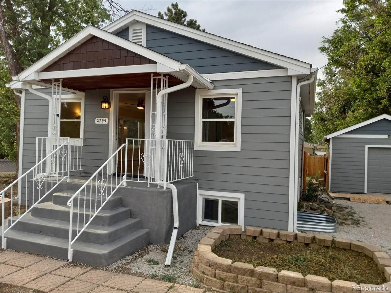 2795 College Avenue - Photo 1