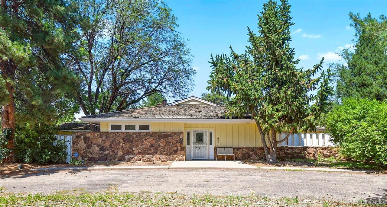 1525 Greenwood Lane - Photo 1