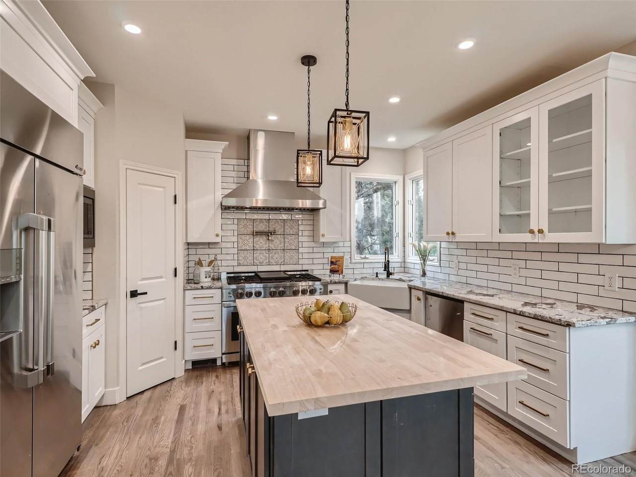 5510 Hawthorn Circle - Photo 1