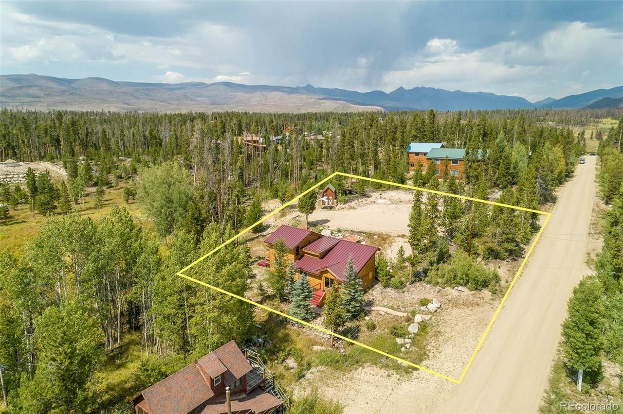 233 Annie Drive - Photo 1