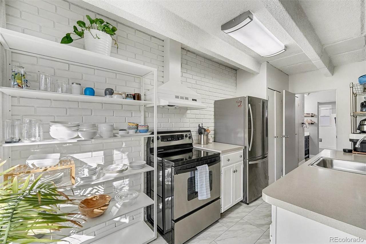 836 Dexter Street - Photo 1