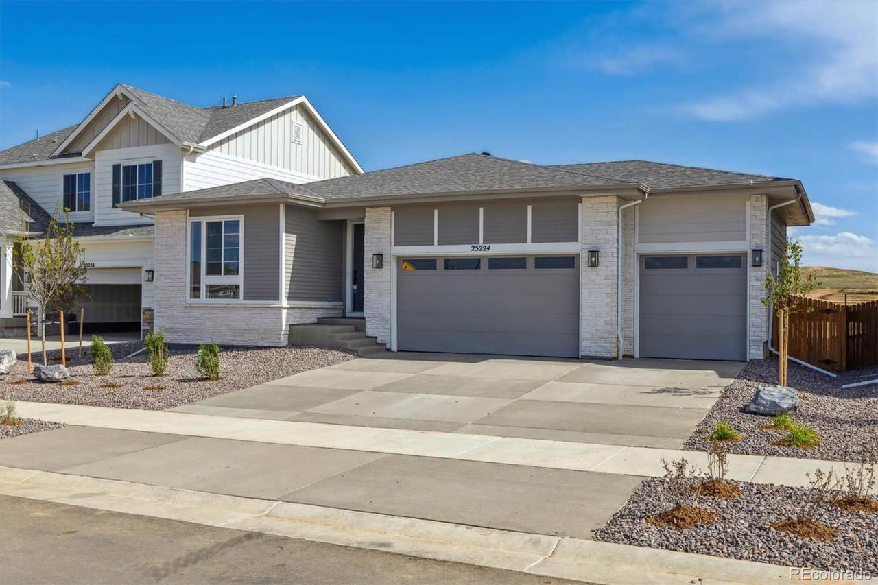 25224 Warren Place - Photo 1