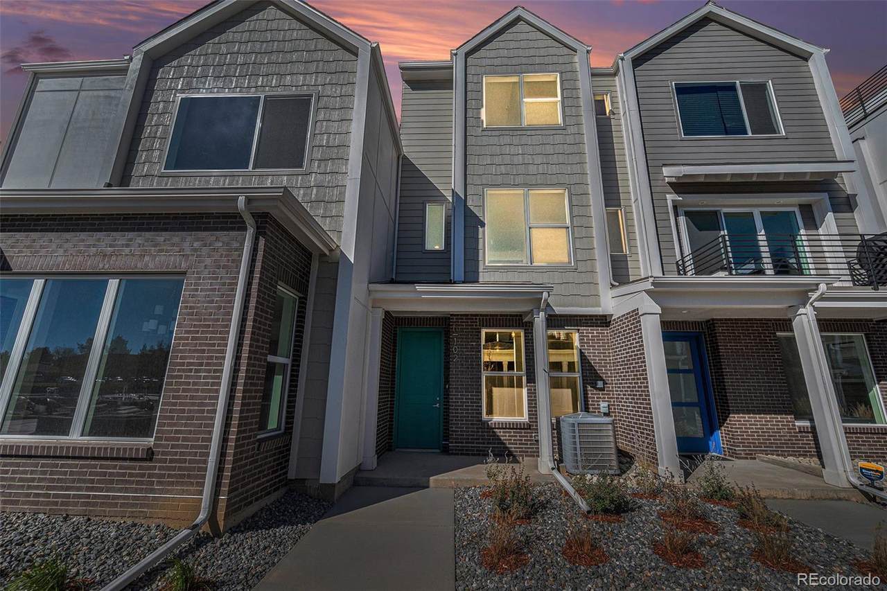 888 Valentia Street - Photo 1