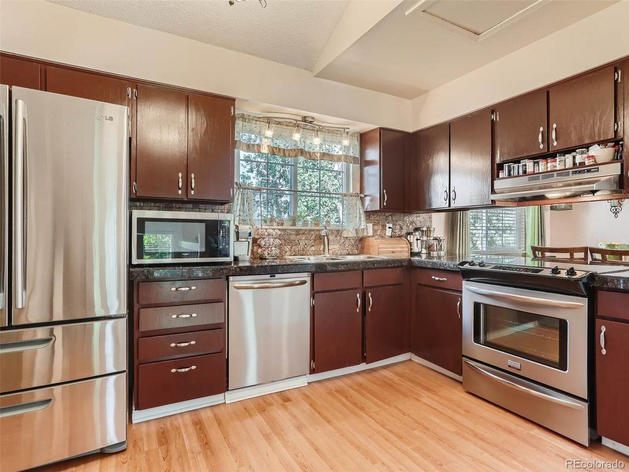974 Uravan Street - Photo 1