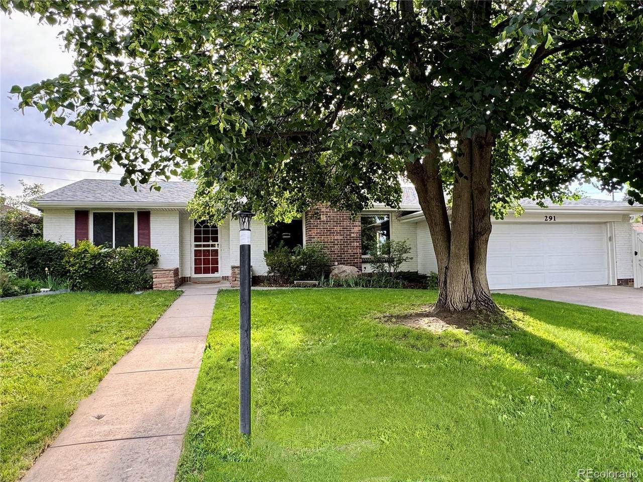 291 Magnolia Street - Photo 1