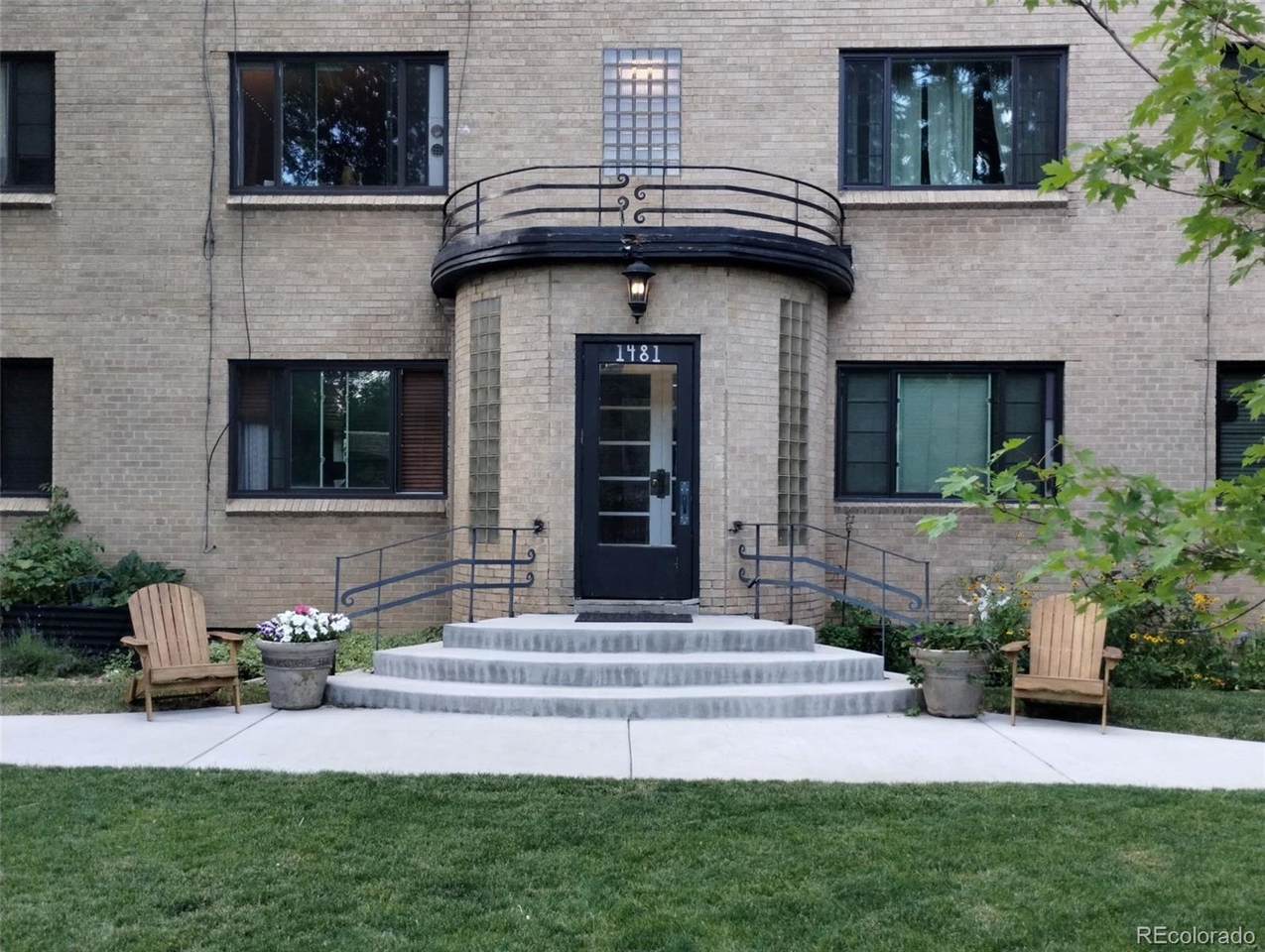 1481 Ash Street - Photo 1