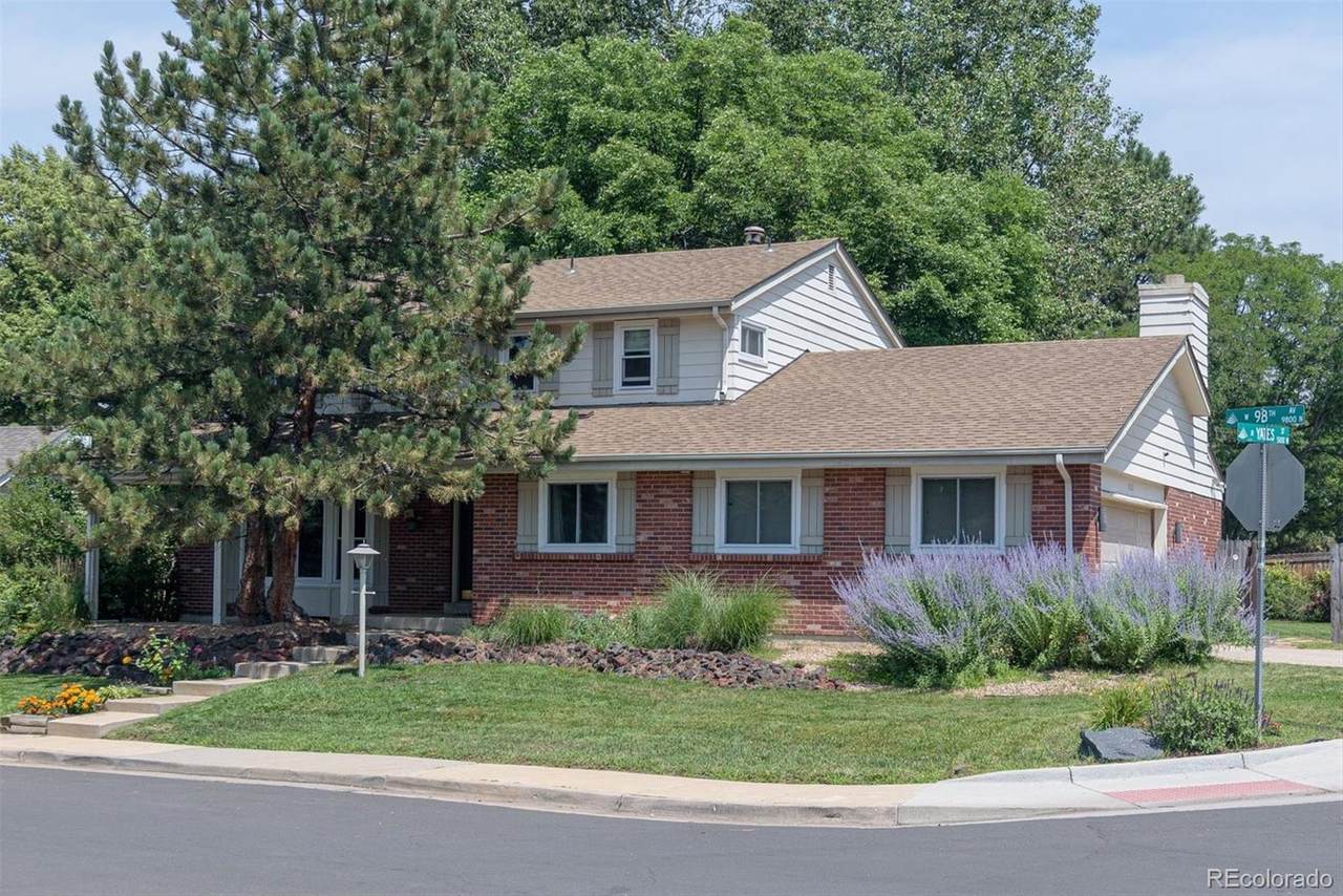 5121 98th Avenue - Photo 1