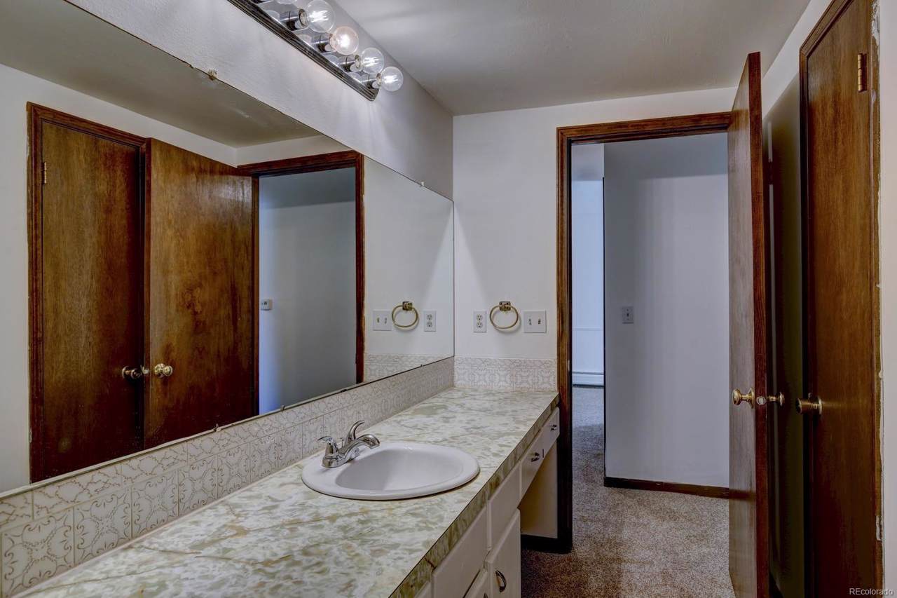 510 Belford Street - Photo 1