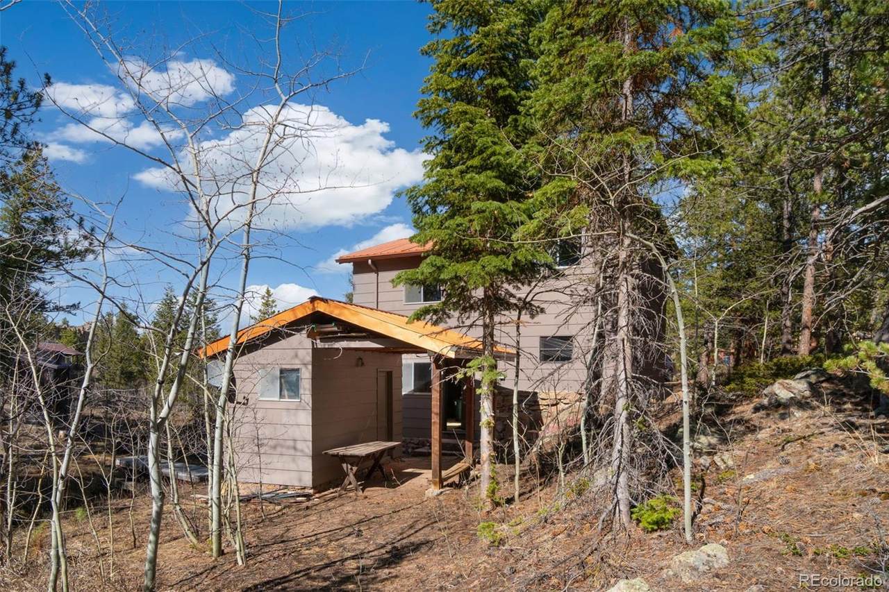 721 Nokomis Road - Photo 1