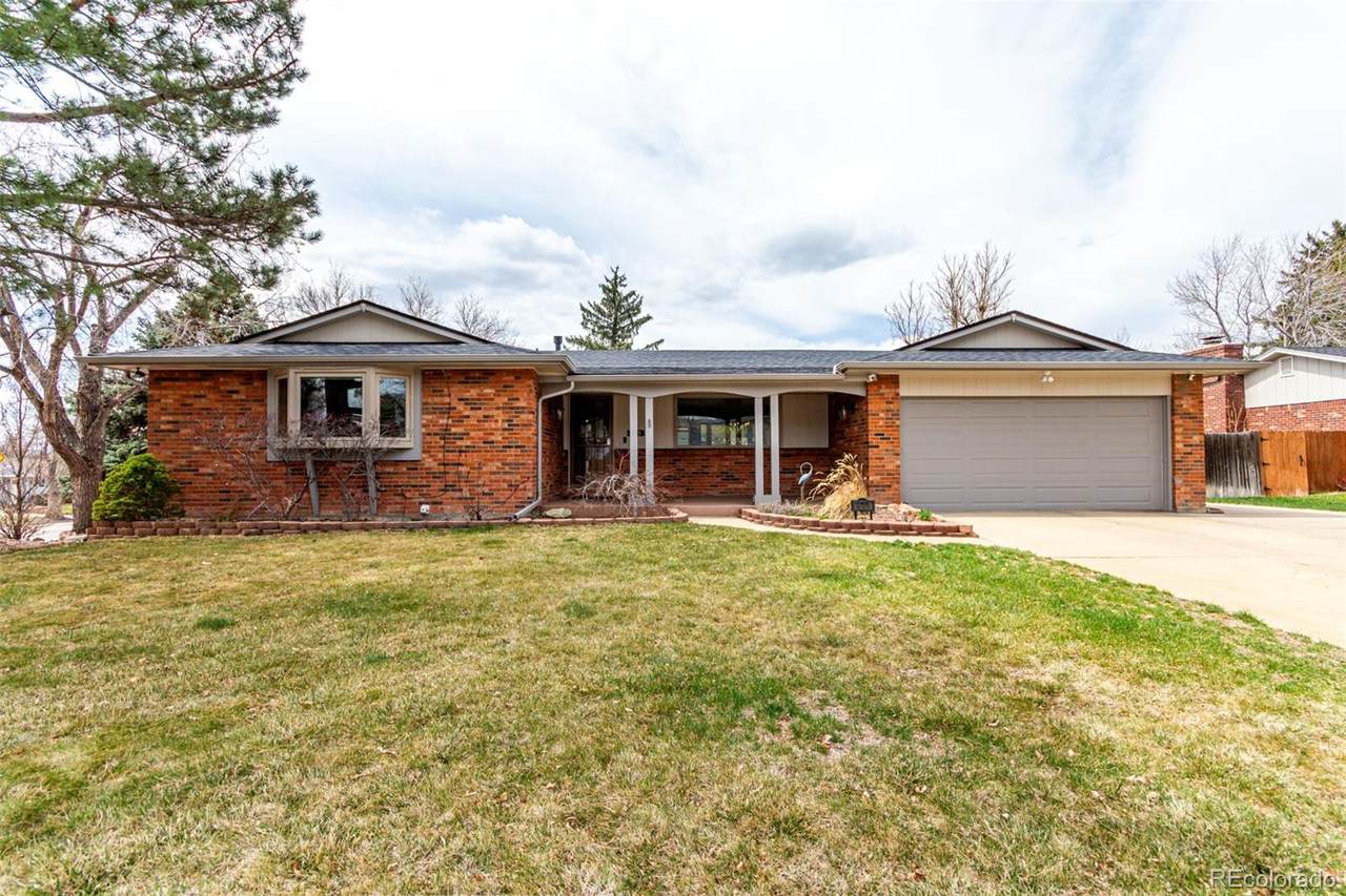 699 Oswego Street - Photo 1
