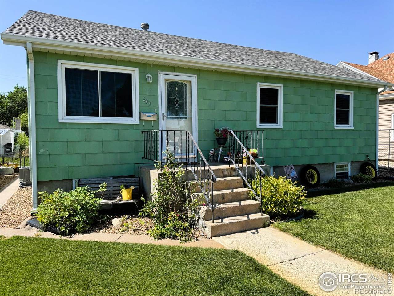 409 Cleveland Street - Photo 1