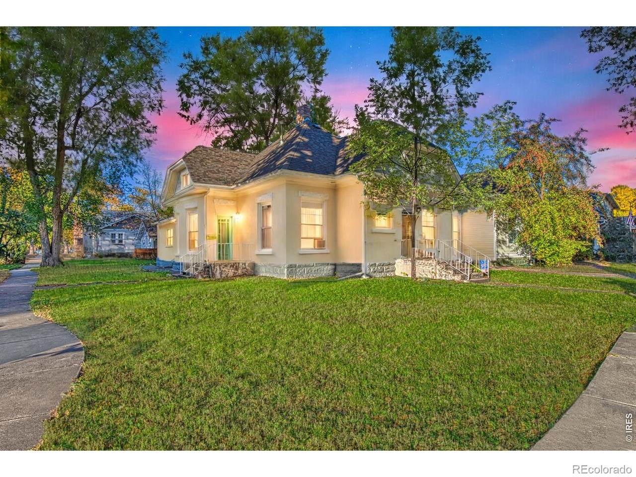 530 Mathews Street - Photo 1