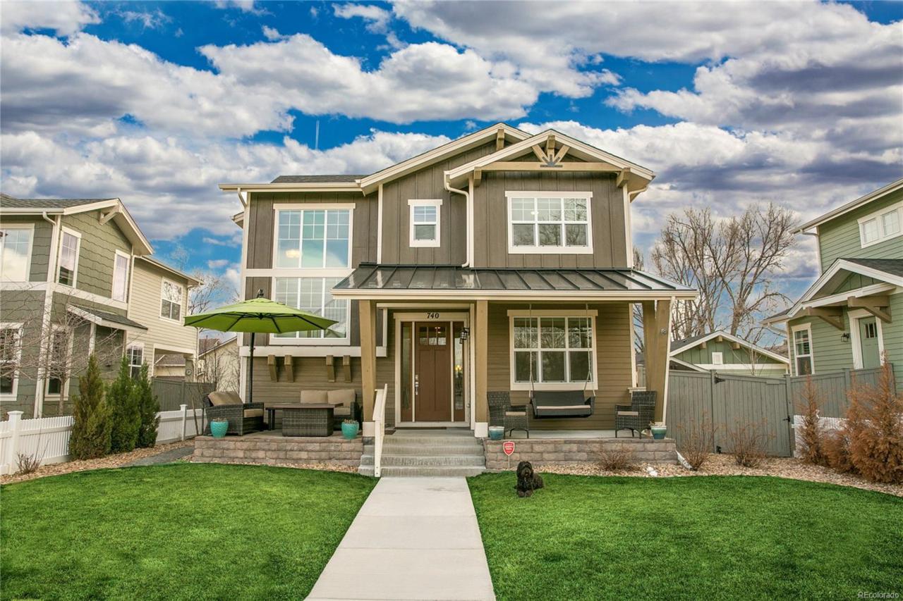 740 Hutchinson Street - Photo 1